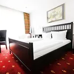Parkhotel Szálloda